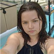 Étudiante en formation aide-soignante